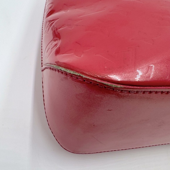 Louis Vuitton Pink Framboise Vernis Monogram Embossed Leather Reade PM Tote Bag - Picture 13 of 16